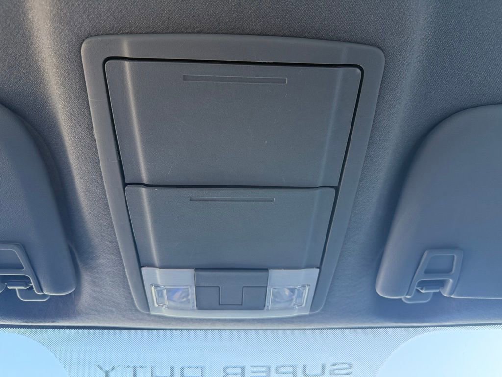 Used 2022 Ford F650 2WD Regular Cab Super Duty image 16