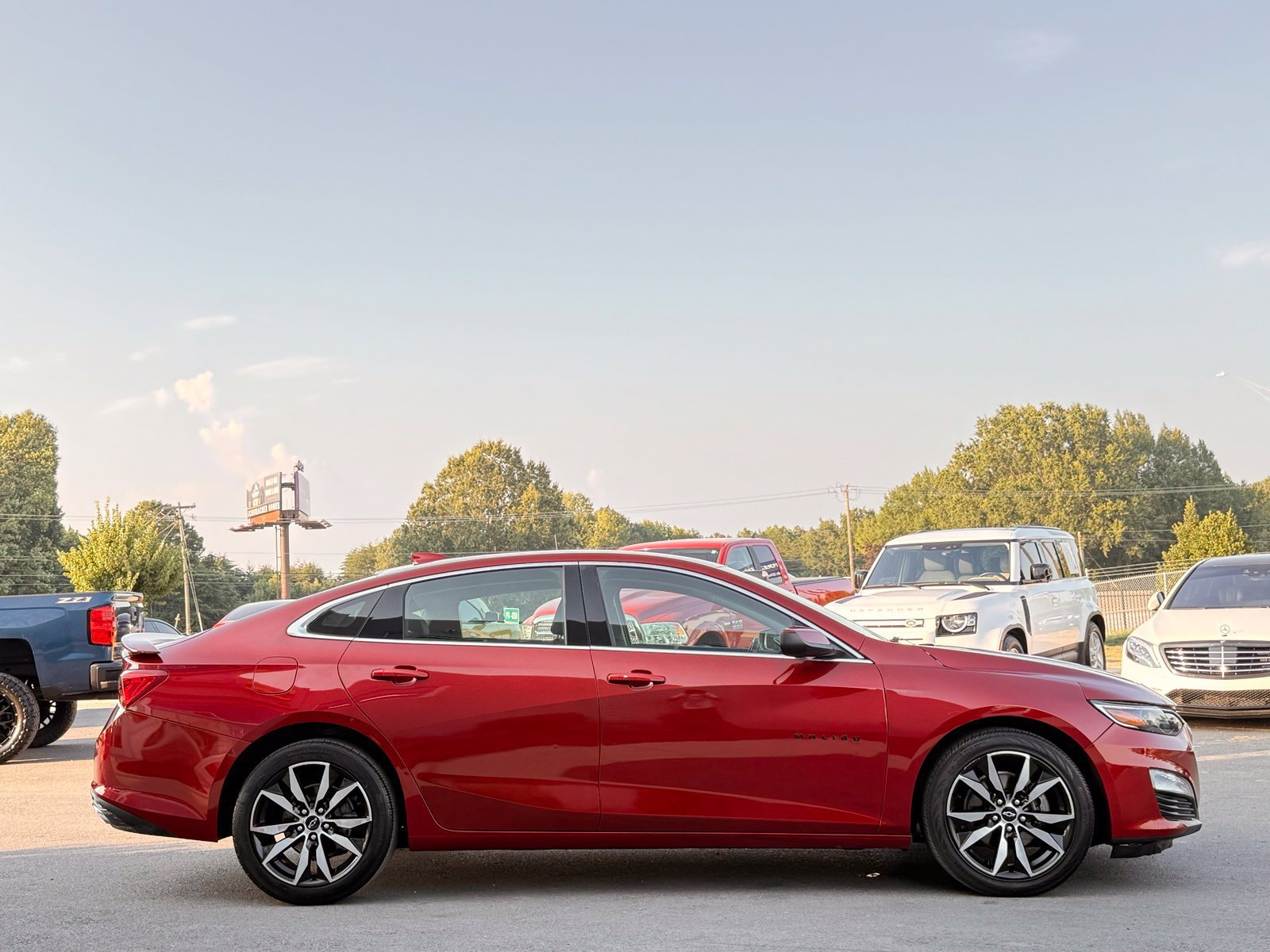 Used 2022 Chevrolet Malibu RS FWD image 7