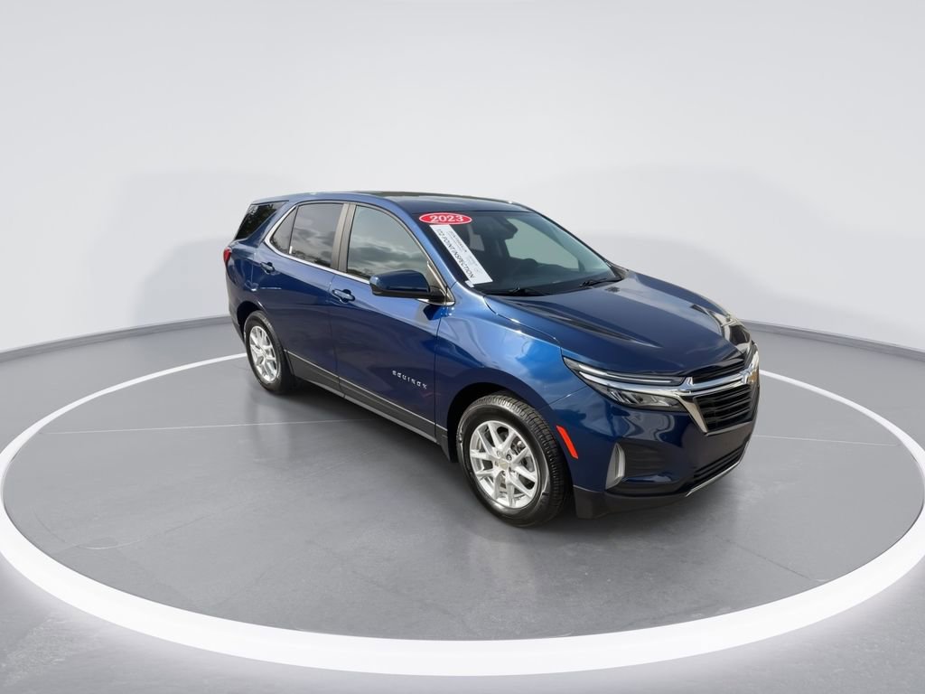 Used 2023 Chevrolet Equinox LT FWD image 2
