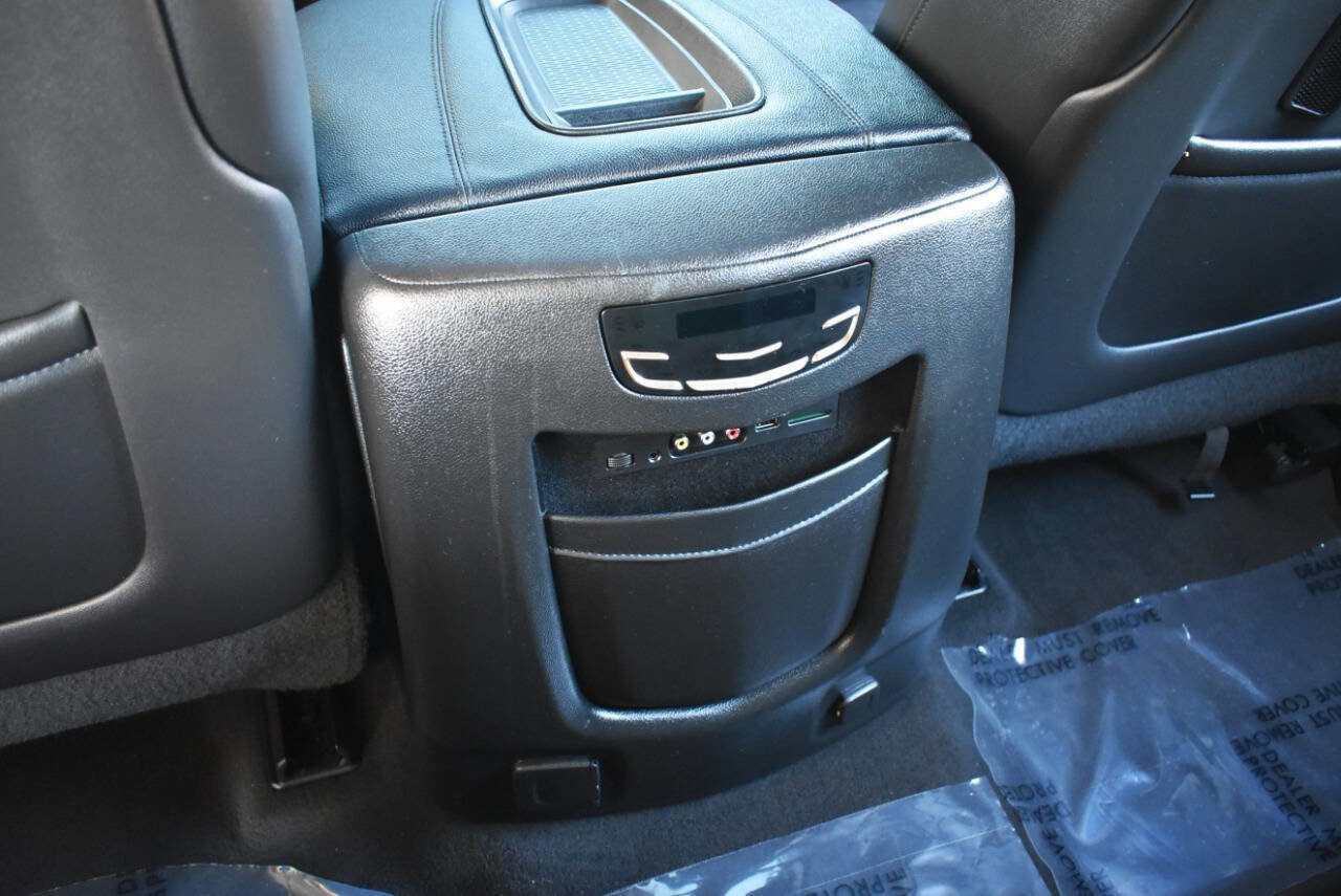 Used 2015 Cadillac Escalade Premium AWD/4WD image 44