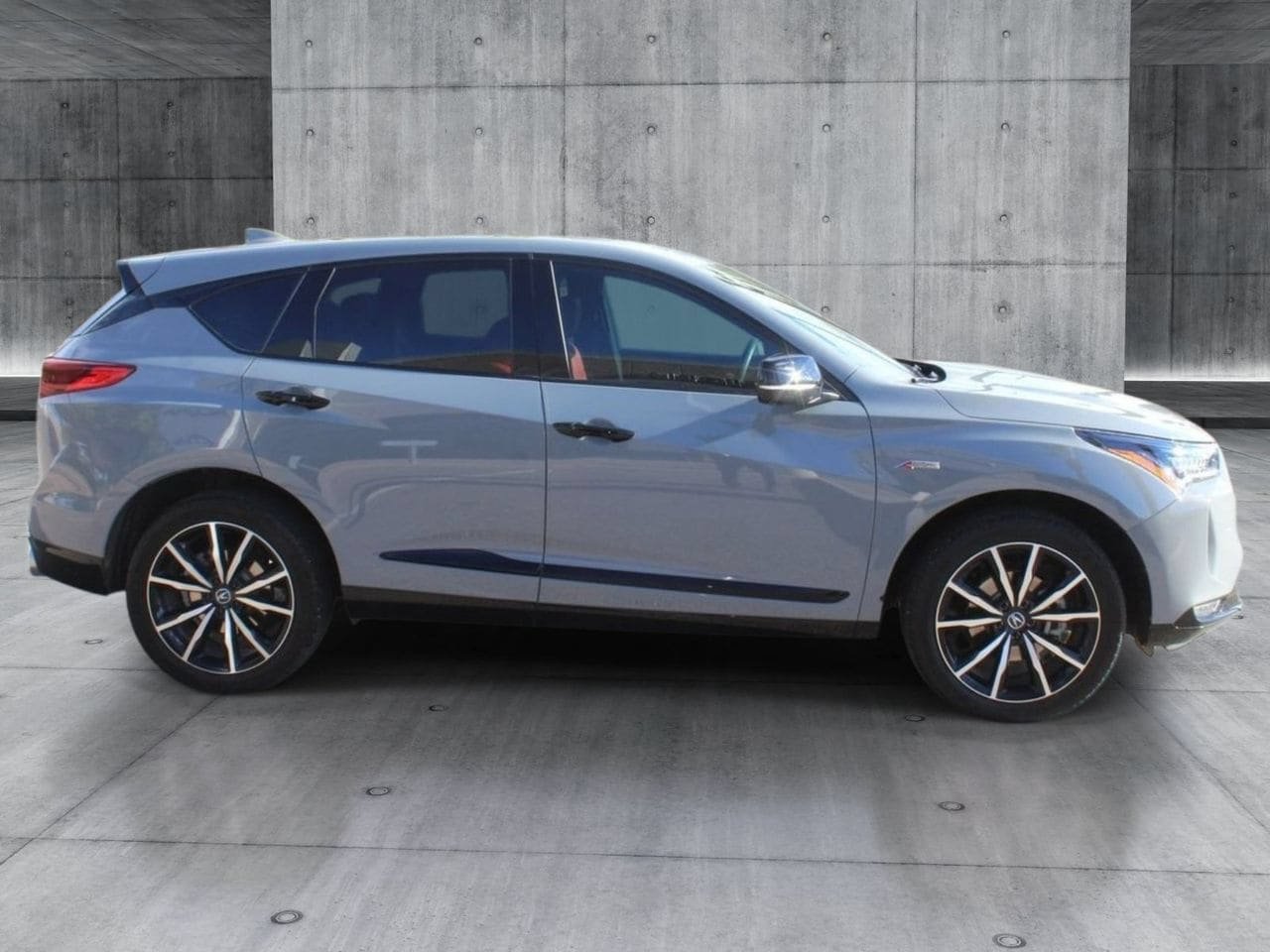 Used 2025 Acura RDX w/ Advance Package AWD/4WD image 5