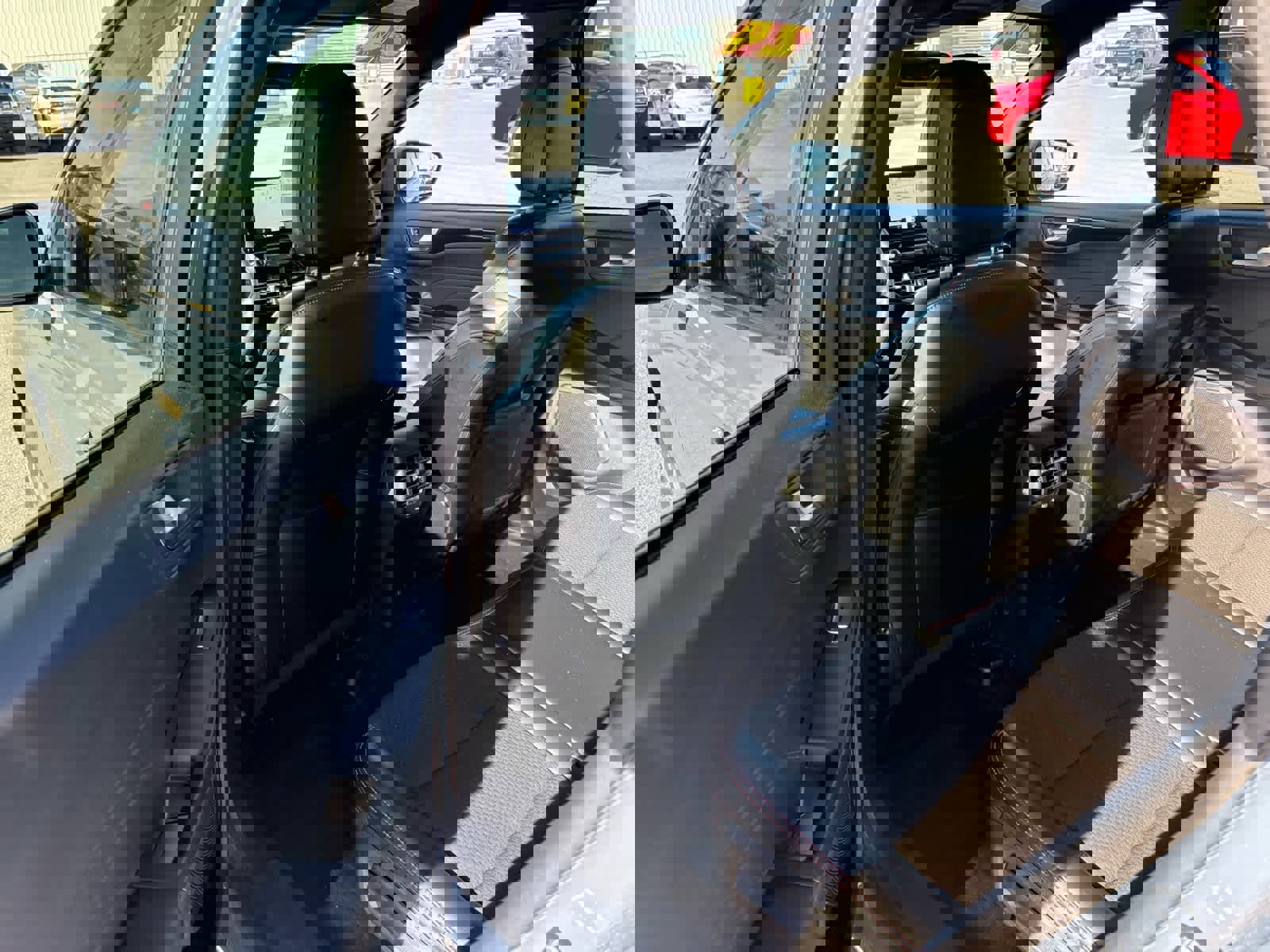 Used 2024 Ford Escape ST-Line image 20