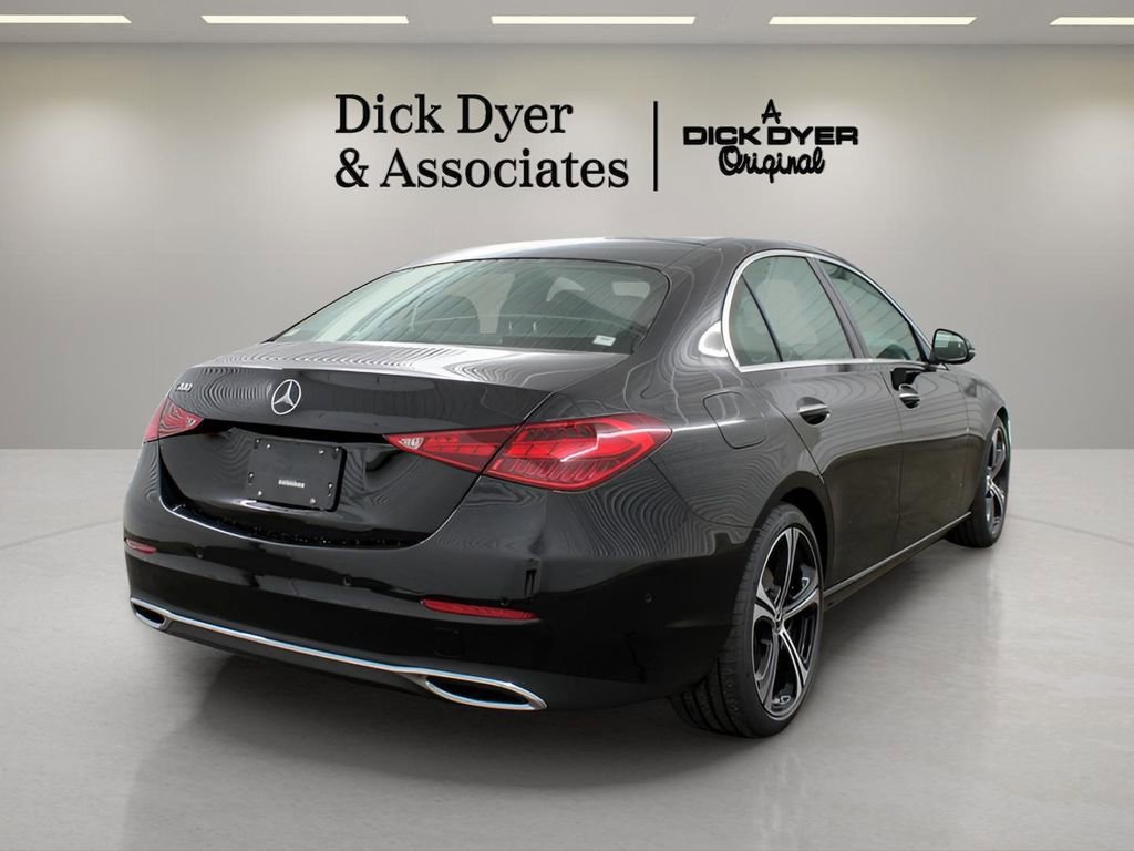Used 2025 Mercedes-Benz C 300 Sedan image 6