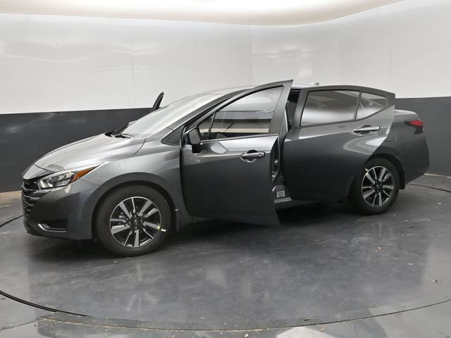 New 2025 Nissan Versa SV w/ Trunk Package FWD image 34