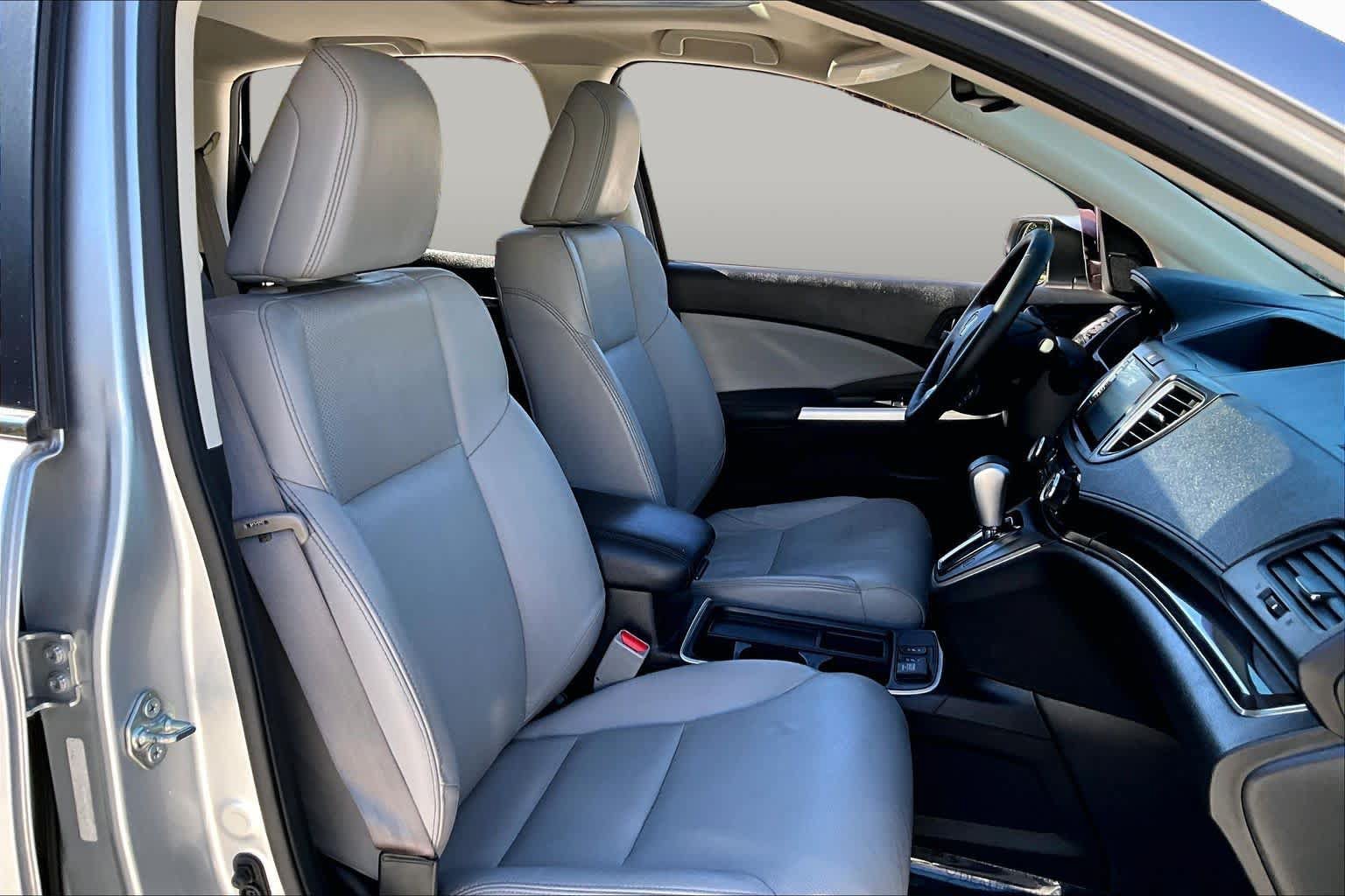 Used 2015 Honda CR-V Touring image 8