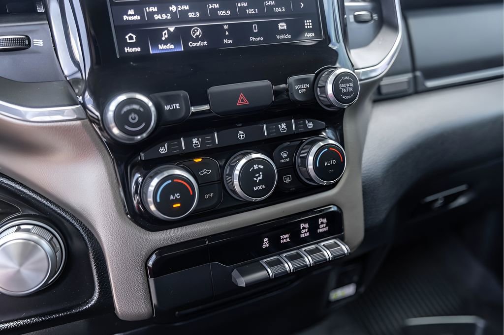 Used 2022 RAM 1500 Laramie AWD/4WD image 21