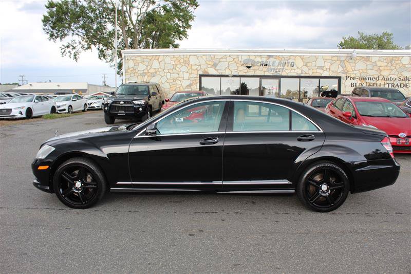 Used 2009 Mercedes-Benz S 550 4MATIC image 4