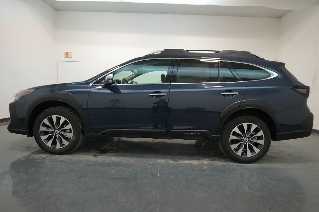 New 2025 Subaru Outback Touring XT image 4