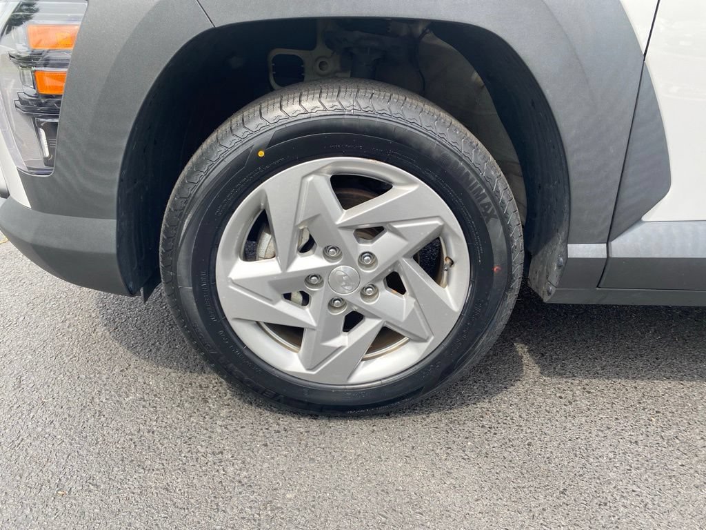 Certified 2024 Hyundai Kona SE AWD/4WD image 9