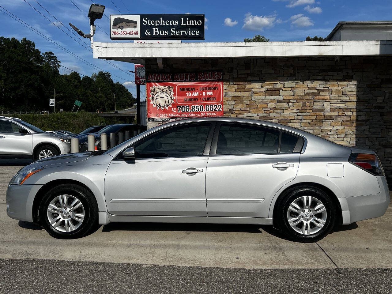 Used 2012 Nissan Altima 2.5 SL w/ 2.5SL Pkg FWD image 3