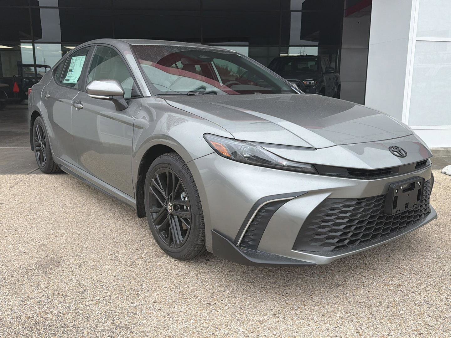 Used 2026 Toyota Camry SE w/ Convenience Package FWD image 2