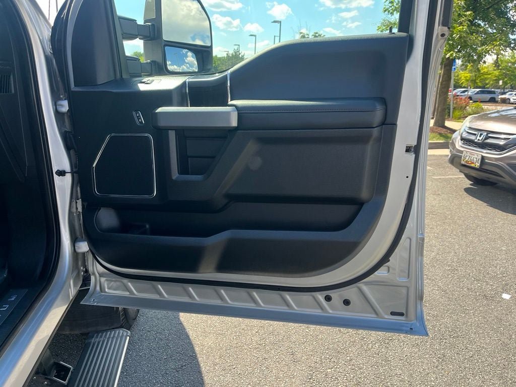 Used 2019 Ford F250 Platinum w/ Platinum Ultimate Package AWD/4WD image 22
