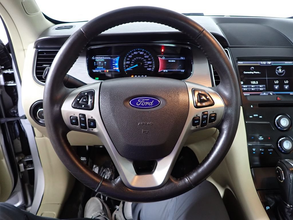 Used 2015 Ford Taurus SEL w/ Equipment Group 201A FWD image 24