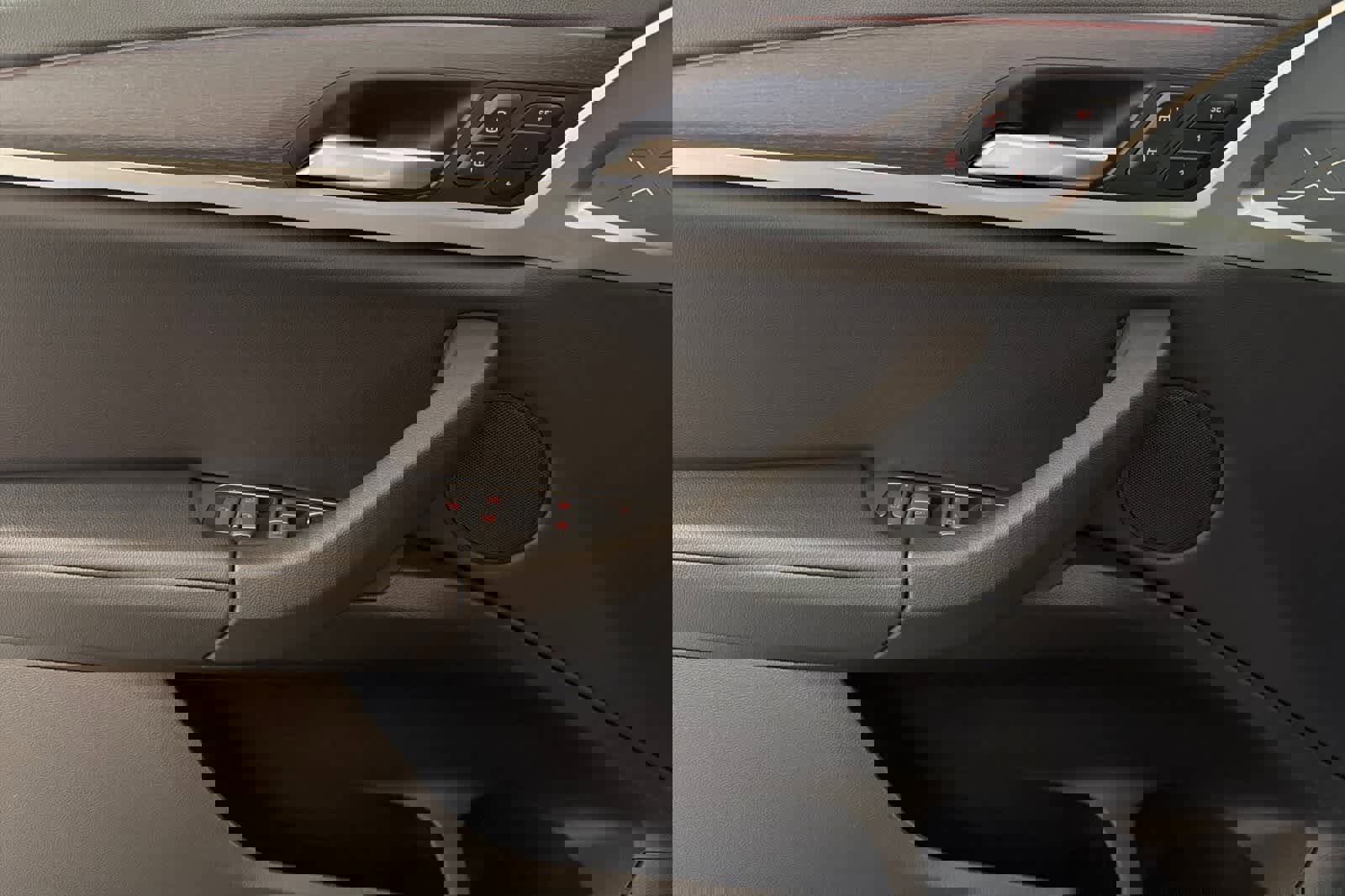 Used 2024 BMW X3 M40i w/ Parking Assistance Package image 12