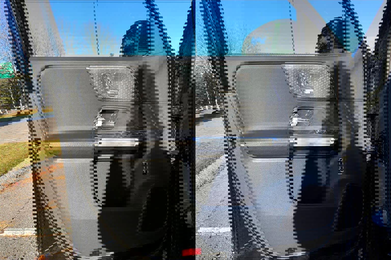 Used 2025 Mercedes-Benz GLB 250 GLB 250 image 21