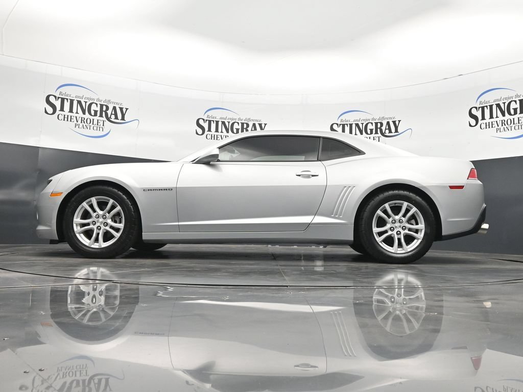 Used 2015 Chevrolet Camaro LT RWD image 29