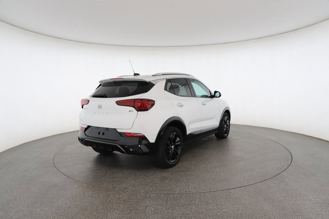 Used 2024 Buick Encore GX Sport Touring image 17