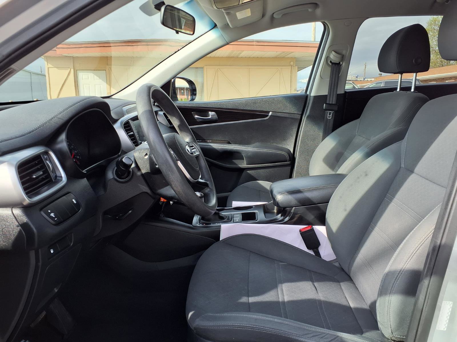 Used 2020 Kia Sorento L image 22