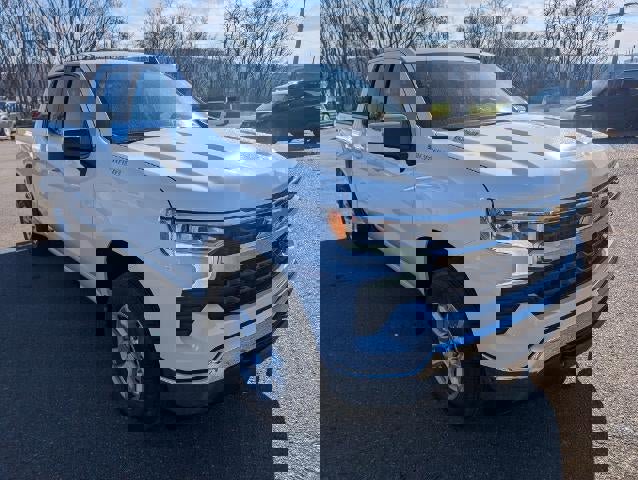 New 2026 Chevrolet Silverado 1500 LT image 3