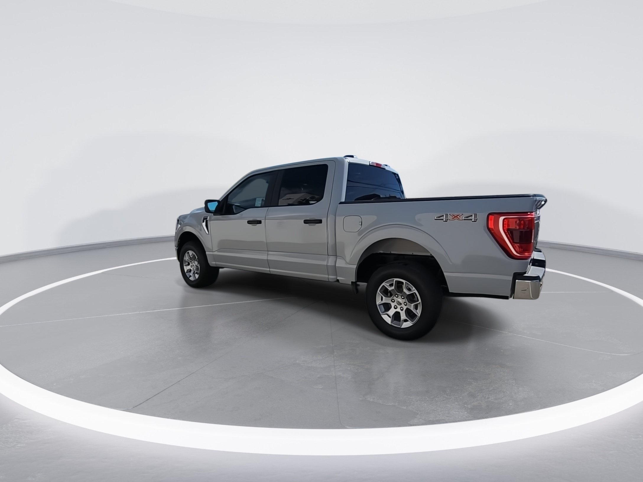 Used 2023 Ford F150 XLT AWD/4WD image 6