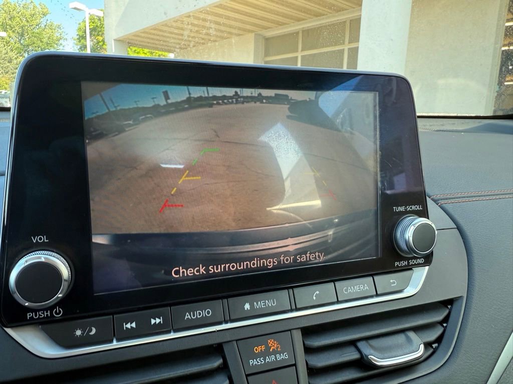 Used 2021 Nissan Altima 2.5 SR FWD image 15