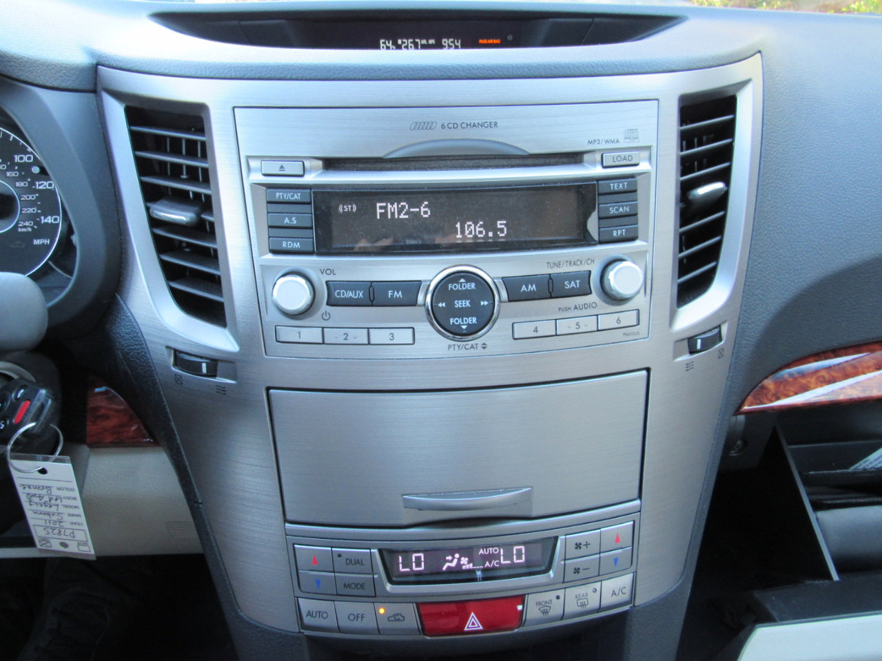 Used 2011 Subaru Legacy 2.5i Limited image 17