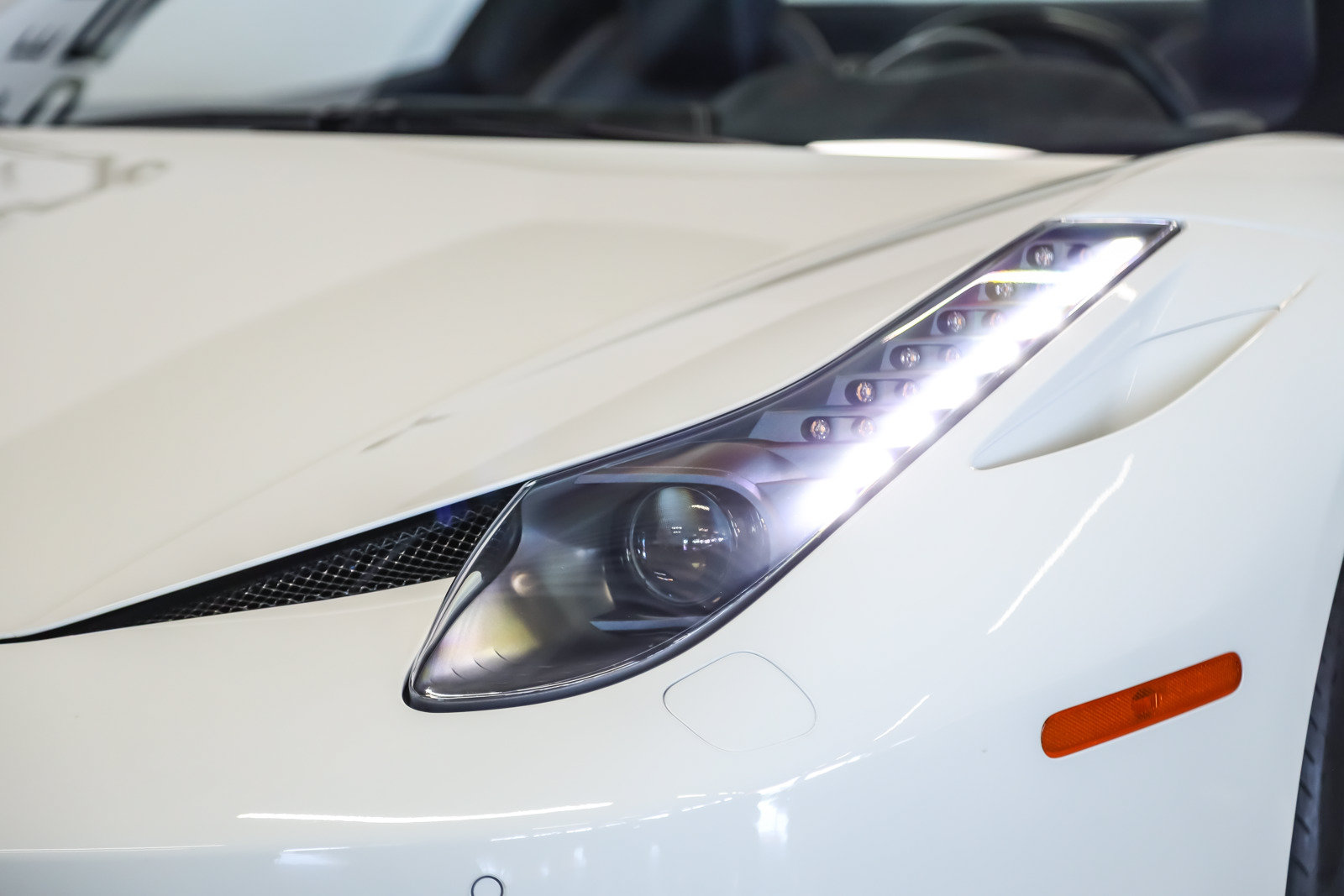 Used 2015 Ferrari 458 Spider RWD image 25