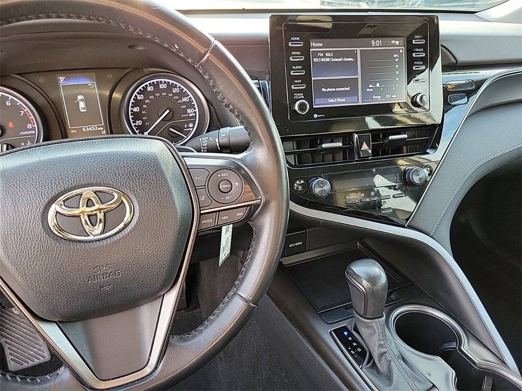 Used 2023 Toyota Camry SE image 25