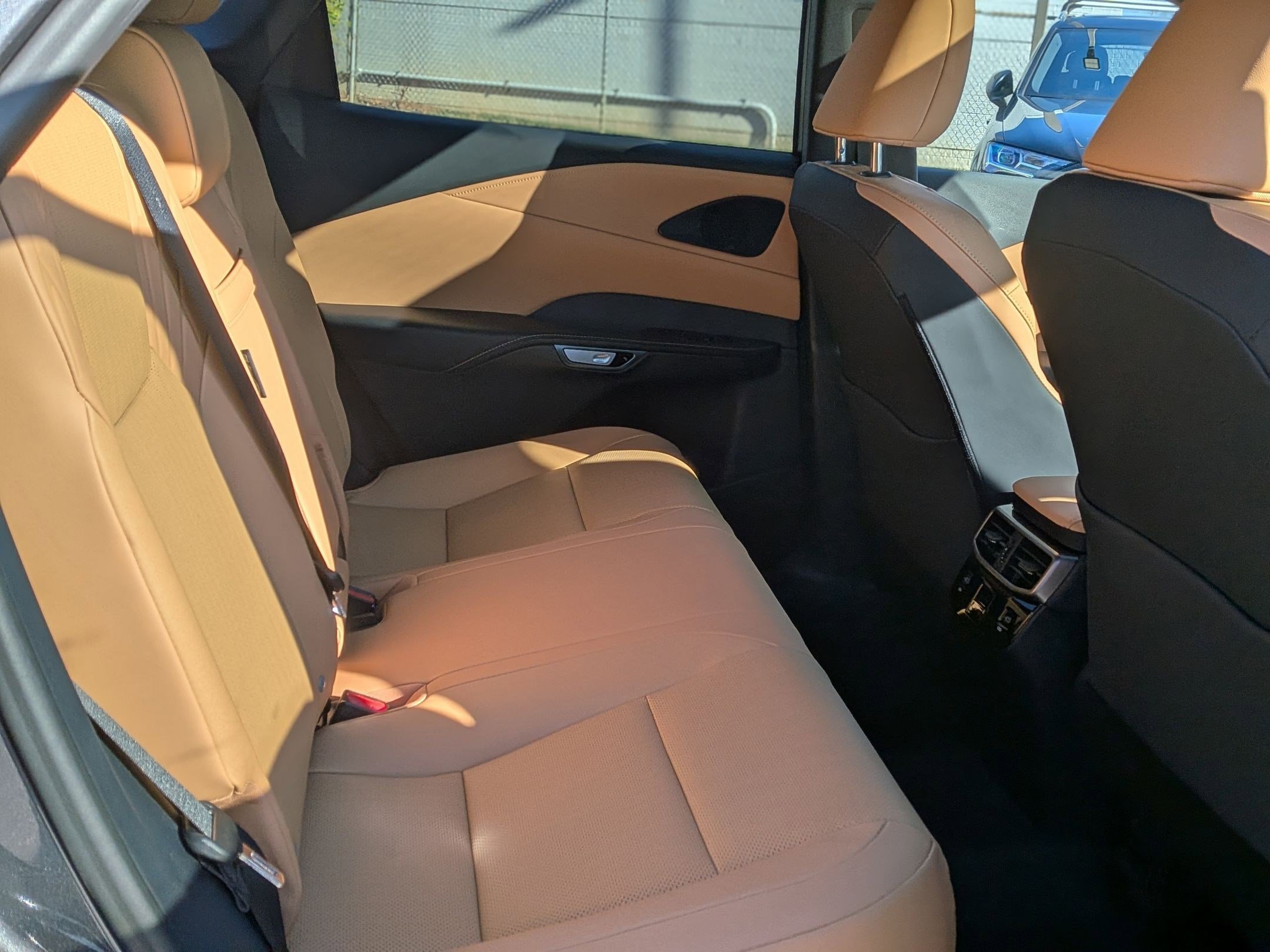 Used 2025 Lexus RX 350 Premium image 36