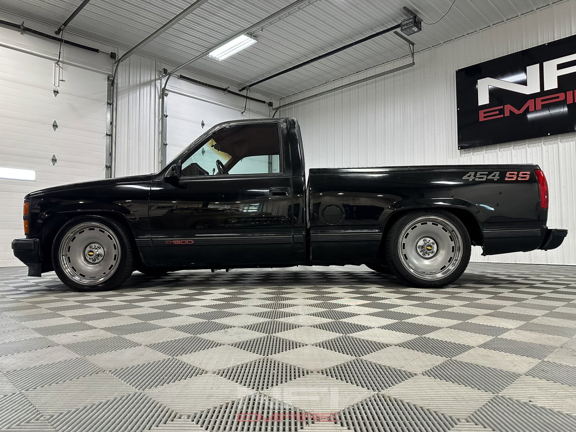 Used 1990 Chevrolet Silverado 1500 454 SS image 11