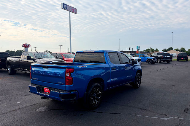 Used 2022 Chevrolet Silverado 1500 Custom AWD/4WD image 29