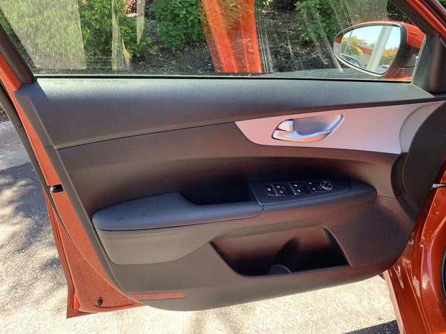 Used 2024 Kia Forte LXS FWD image 17