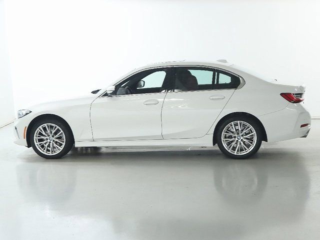 Certified 2024 BMW 330i xDrive Sedan w/ Convenience Package AWD/4WD image 39