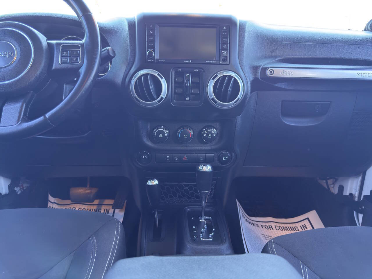 Used 2014 Jeep Wrangler Unlimited Rubicon w/ Connectivity Group AWD/4WD image 17