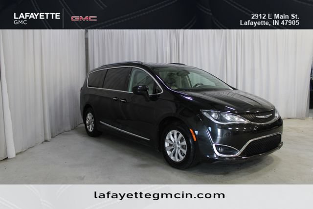 Used 2018 Chrysler Pacifica Touring-L Plus
