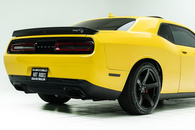Used 2017 Dodge Challenger SRT Hellcat image 14
