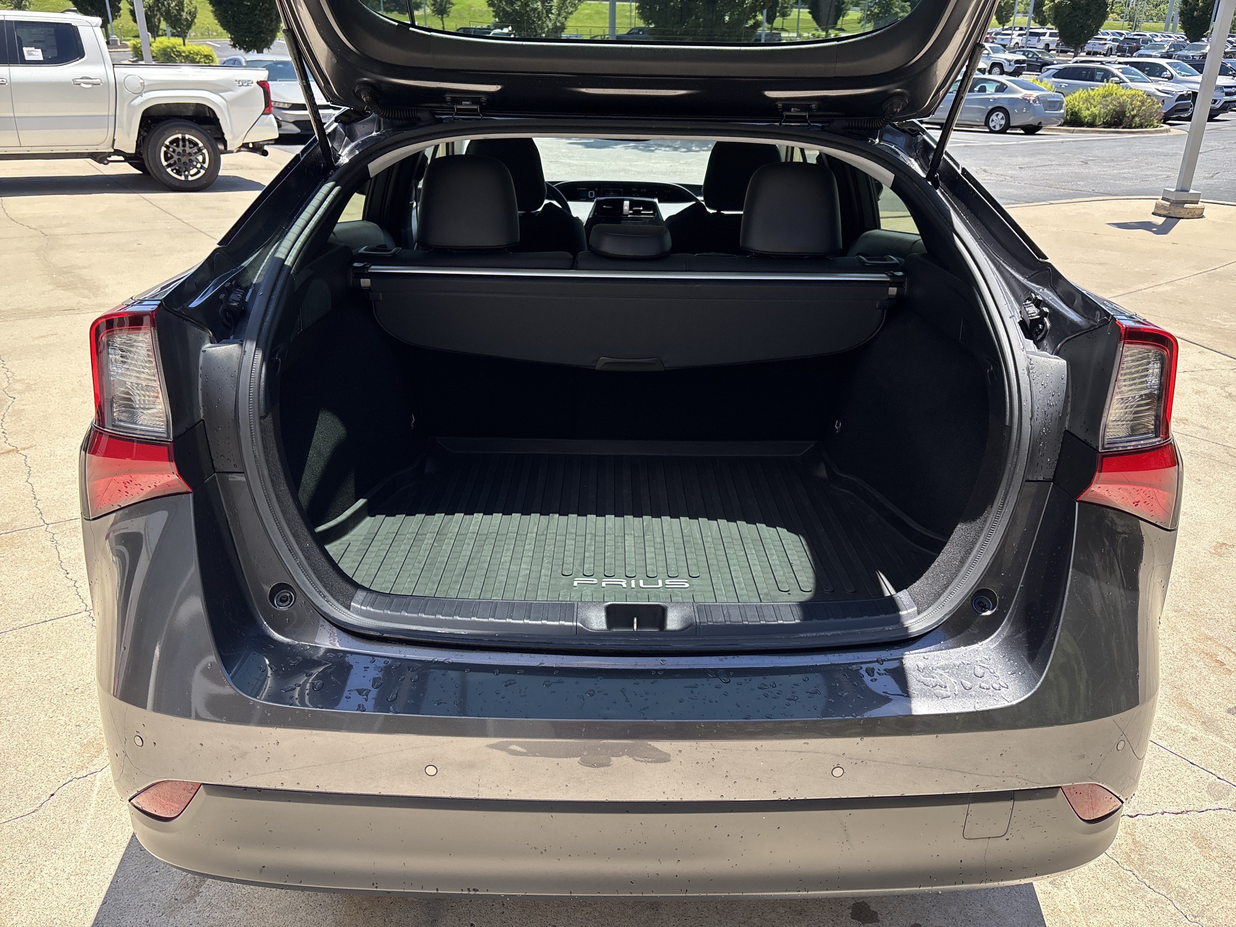Used 2019 Toyota Prius XLE FWD image 31