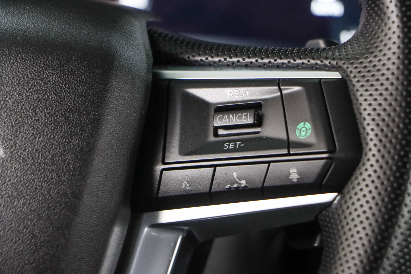 Used 2024 Mitsubishi Outlander SE Black Edition image 14