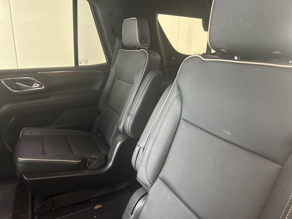 Used 2022 Chevrolet Tahoe Premier w/ Premium Package image 15