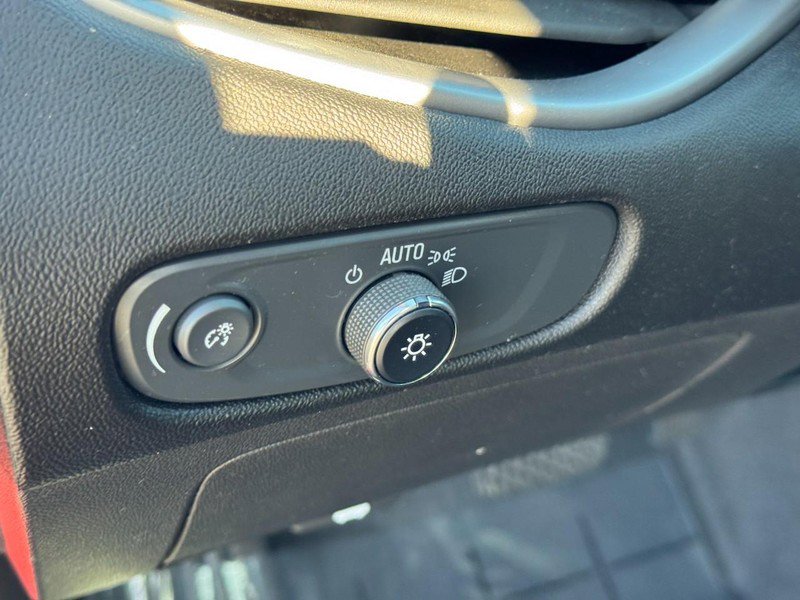 Used 2024 Chevrolet Malibu LT w/ Sport Edition image 16