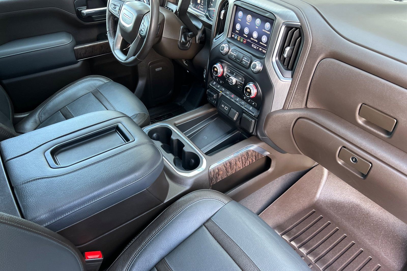 Used 2022 GMC Sierra 2500 Denali w/ Denali Ultimate Package image 17