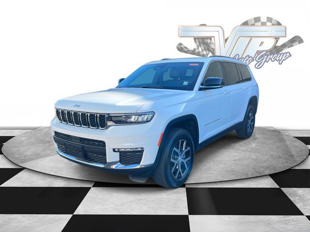 Used 2025 Jeep Grand Cherokee L Limited image 2