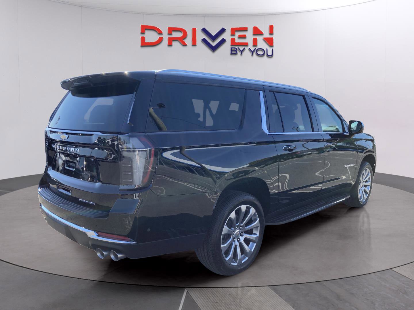 New 2026 Chevrolet Suburban Premier image 5