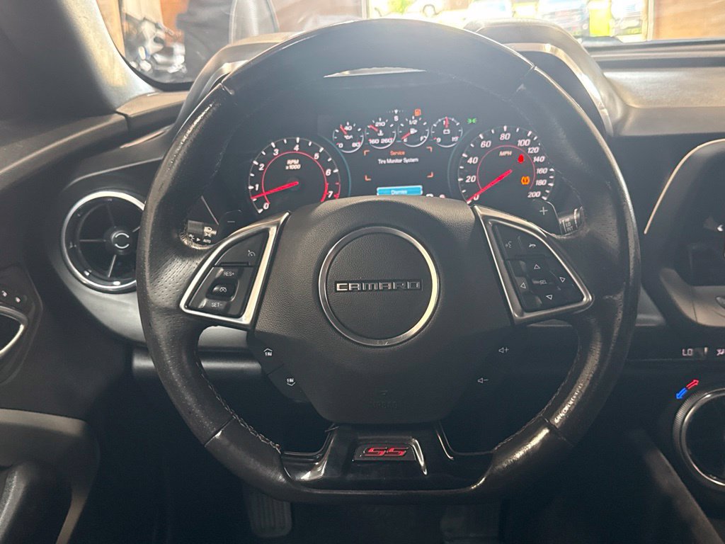 Used 2018 Chevrolet Camaro SS RWD image 18