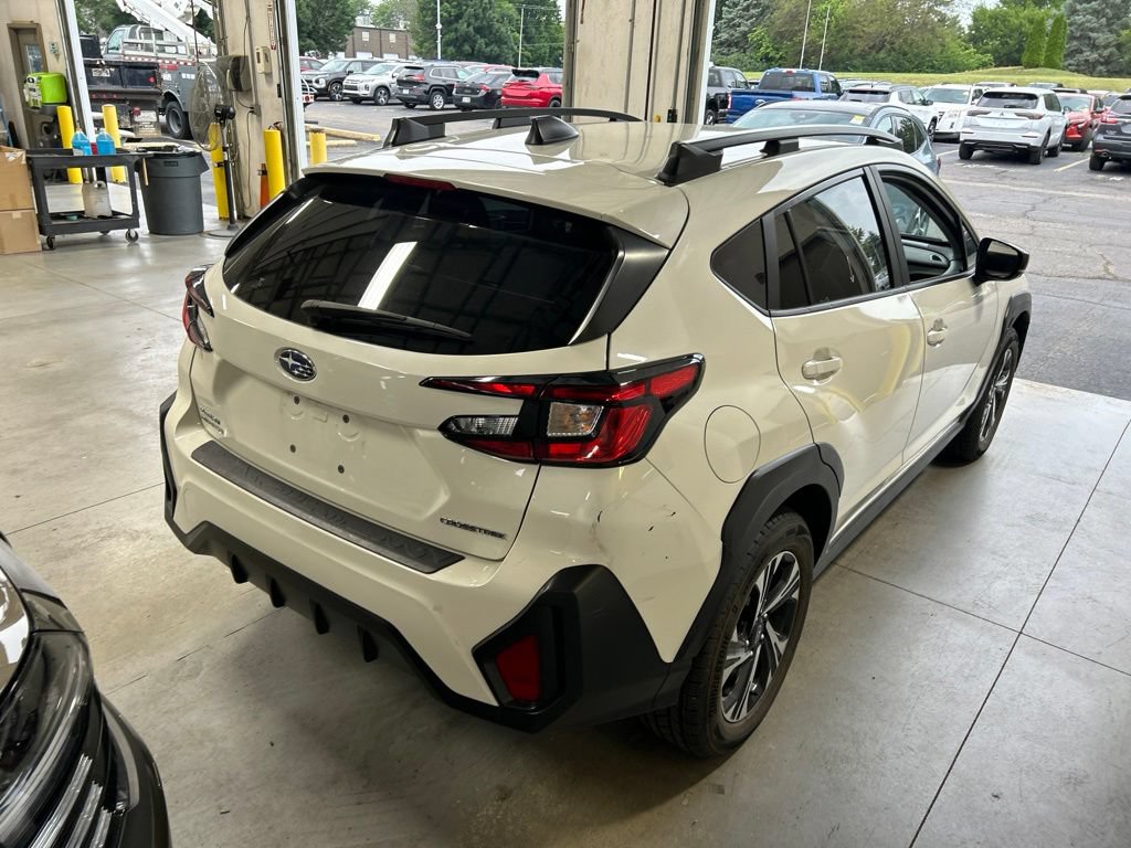 Used 2024 Subaru Crosstrek 2.0i Premium AWD/4WD image 8