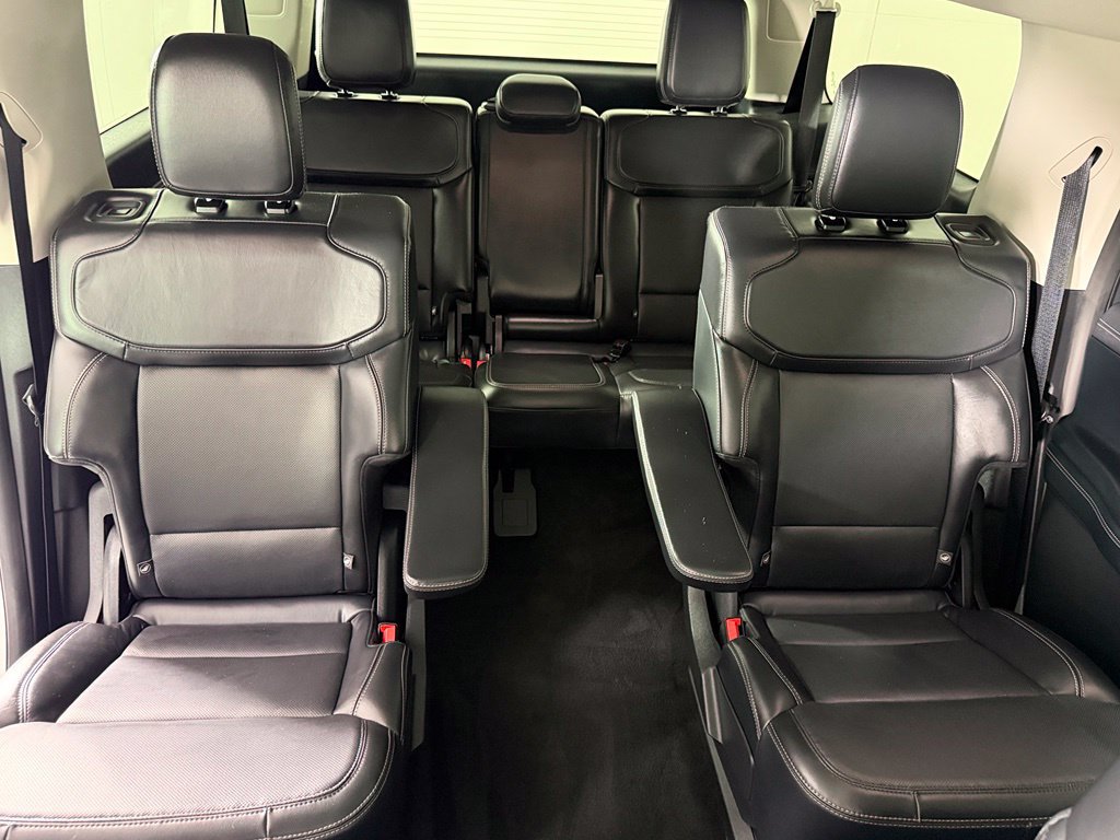 Used 2025 Ford Expedition Max Platinum AWD/4WD image 22