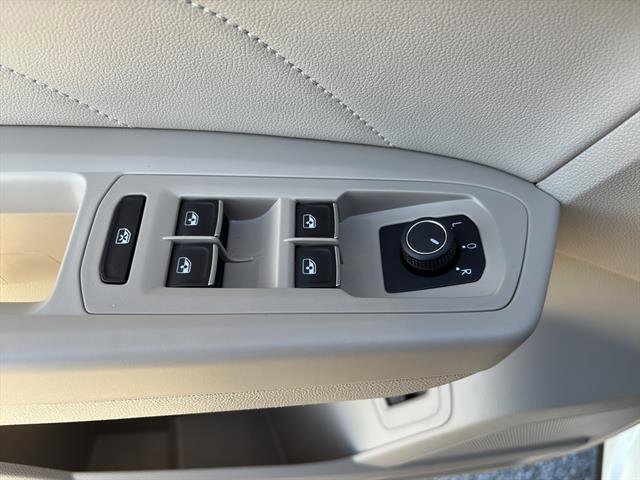 Certified 2023 Volkswagen Atlas SE w/ Panoramic Sunroof Package image 17