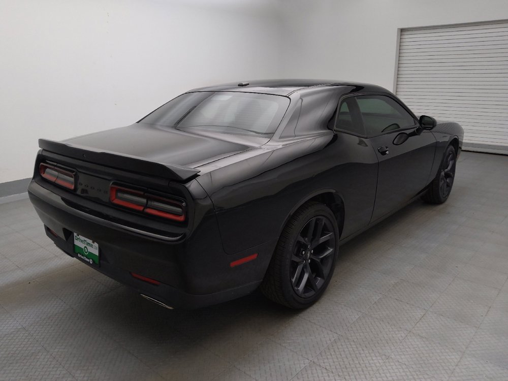 Used 2020 Dodge Challenger SXT w/ Blacktop Package RWD image 9