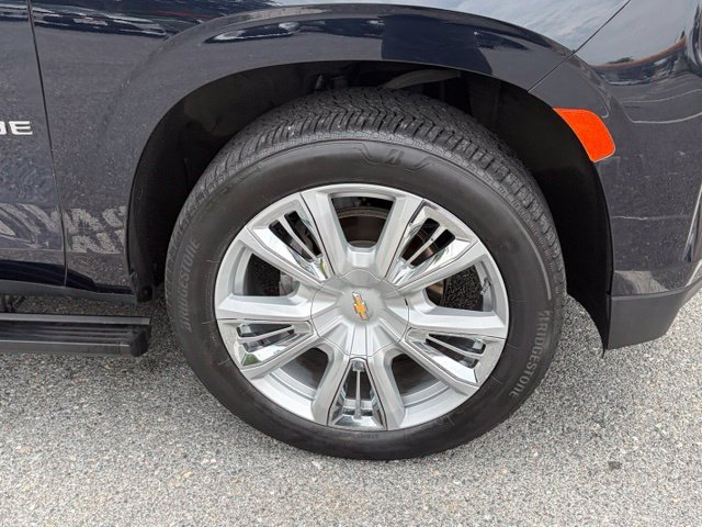 Used 2021 Chevrolet Tahoe High Country w/ Premium Package AWD/4WD image 11