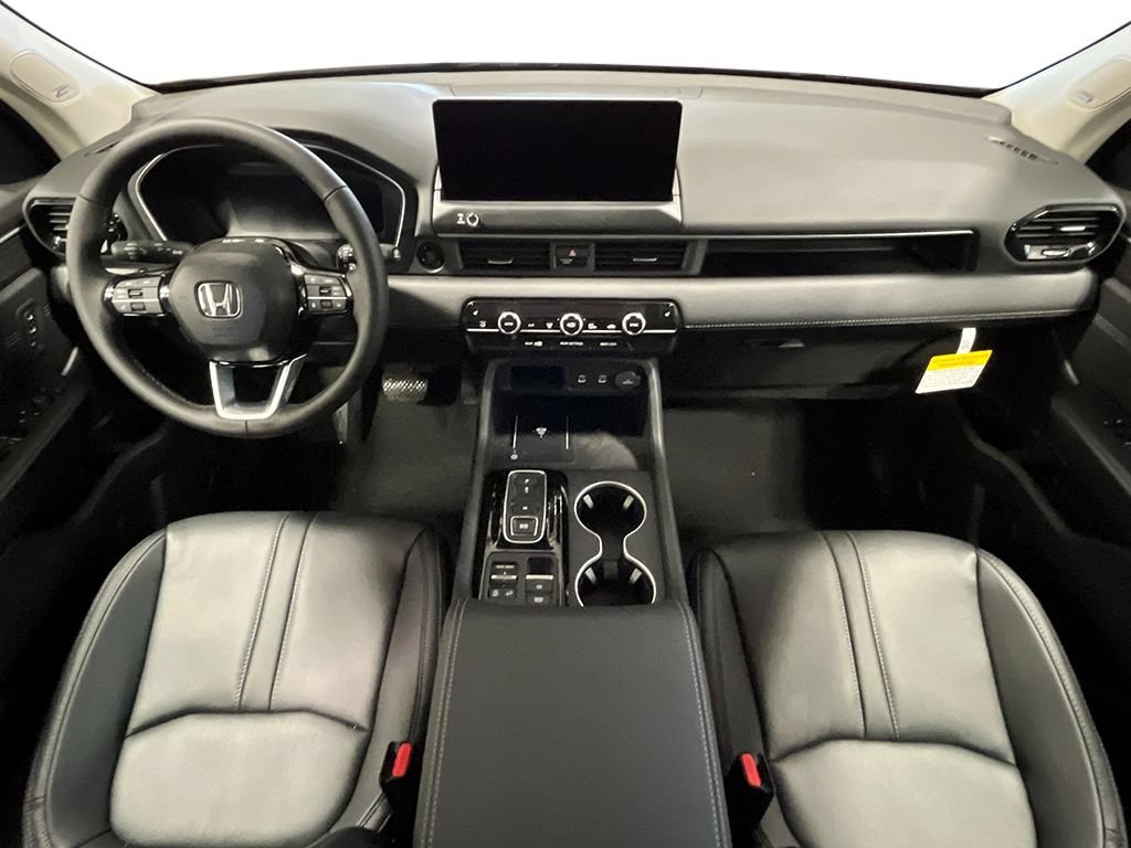 New 2026 Honda Pilot Touring image 13